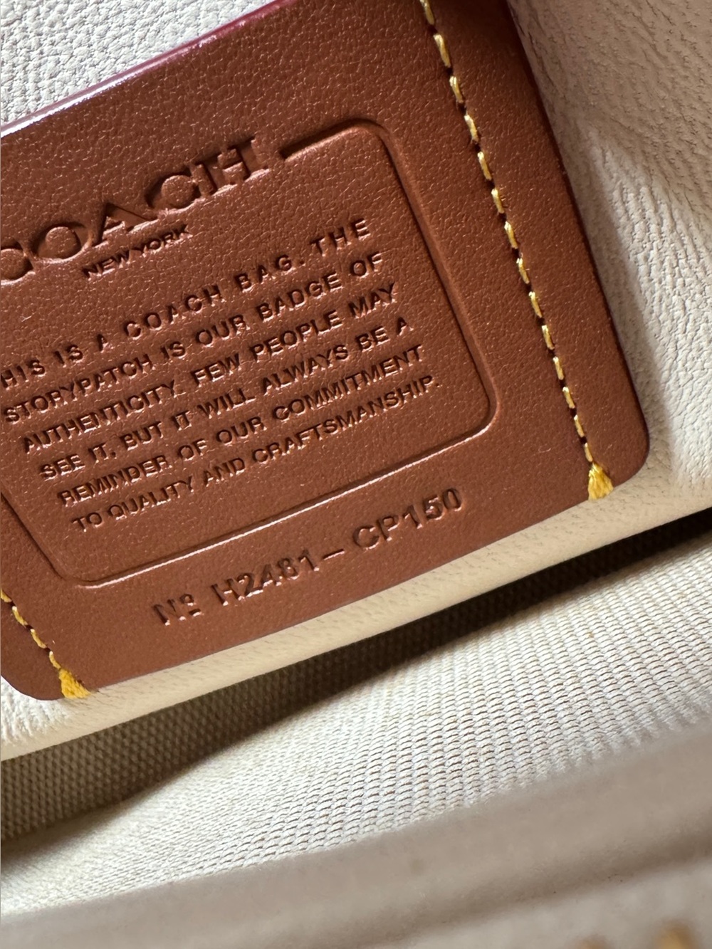 EUC Coach Quilted Tabby 26 (#CP150) color Brass/Chalk (B4/HA)—used maybe 2 times - Picture 8 of 13